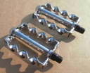Twisted Pedals 1/2" Chrome■