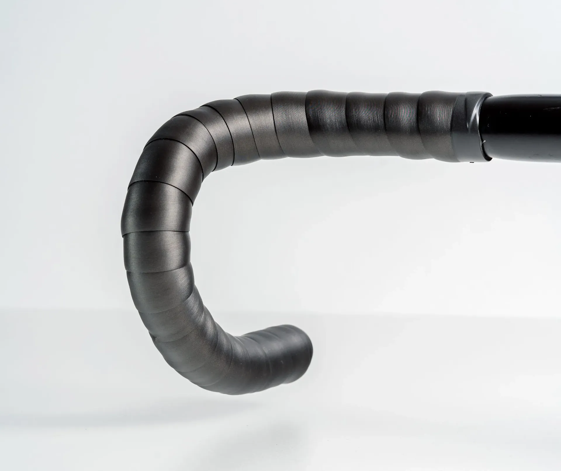 BTP Handlebar Tape Streamer Iron TACK-STM-IRON