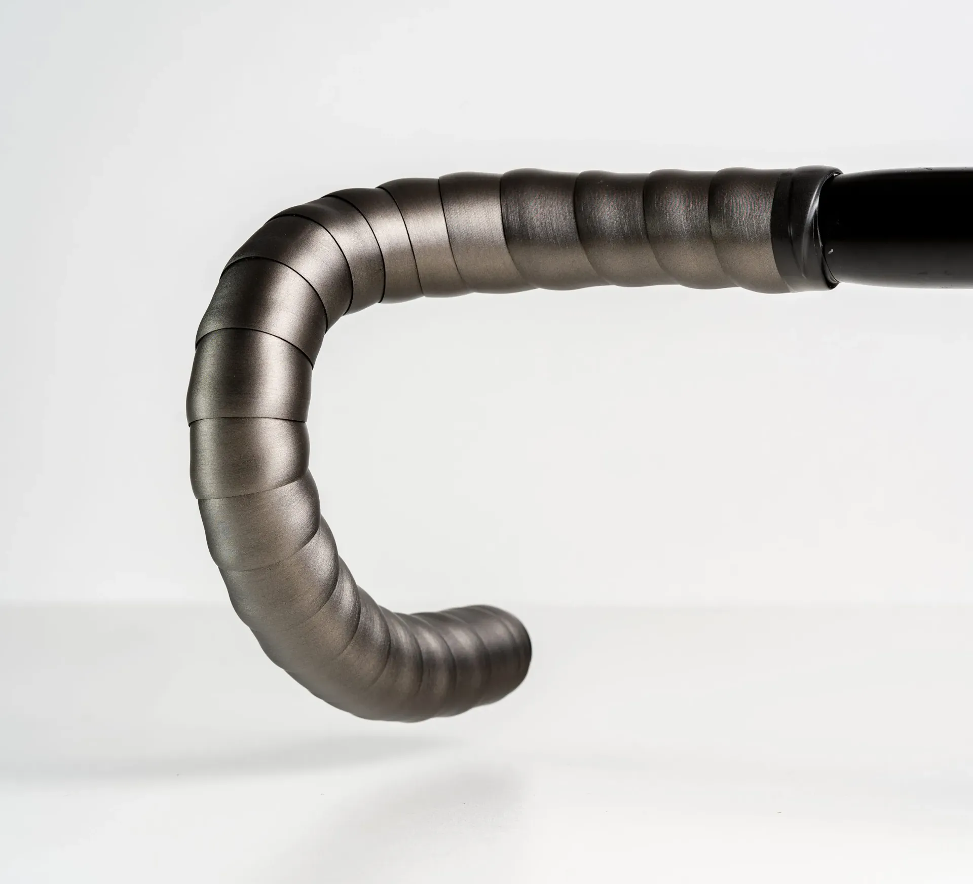 BTP Handlebar Tape Streamer Titan TACK-STM-TITAN